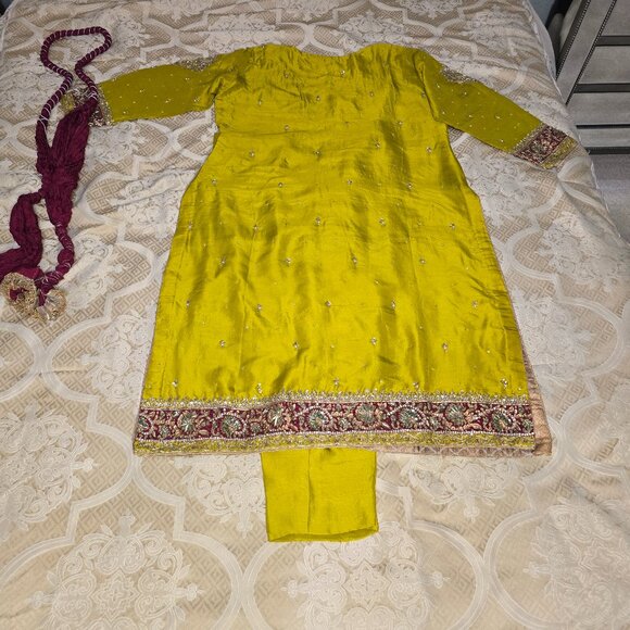 Indian Pakistani Formal Salwar Suit - Picture 6 of 15